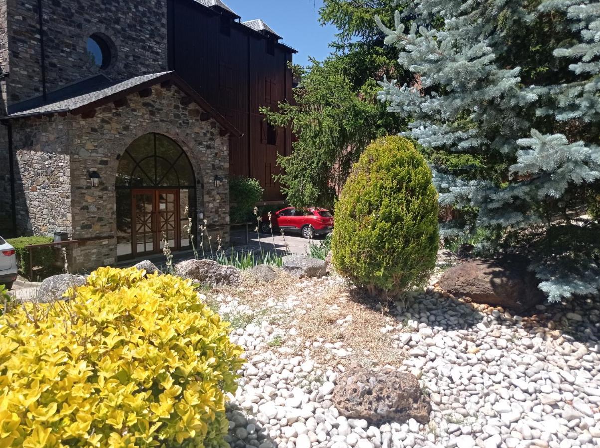 Cerdanya En Familia Montana Park Lägenhet Enveitg Exteriör bild